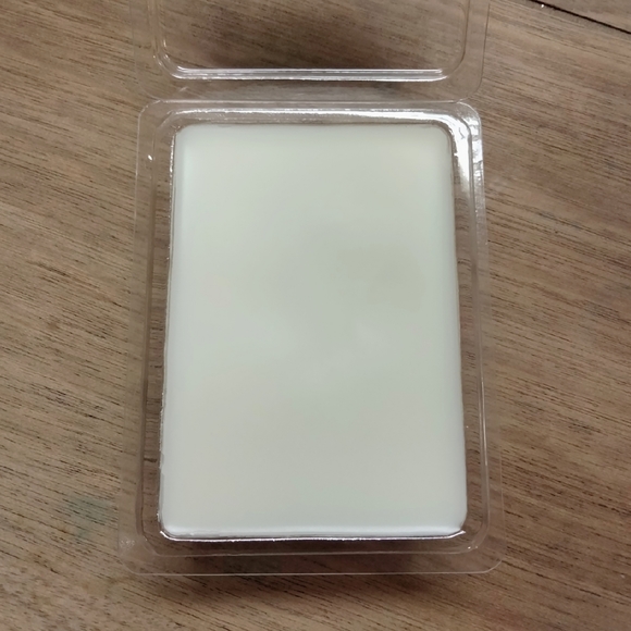 SUGAR COOKIE WAX MELTS - Picture 3 of 6